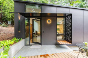 Hip Studio Central Bellevue